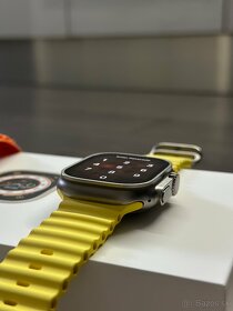 Apple Watch Ultra + náramky - 7