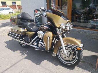 Harley Davidson Electra Glide Ultra Classic - 7