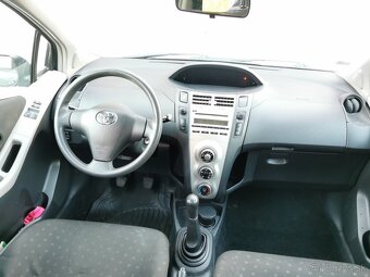 Toyota Yaris II, 1,3i, 64 kw, - 7
