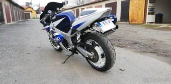 SUZUKI GSX-R 600 K3 r.v.2003 - 7