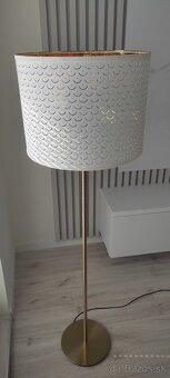 Elegantná stojaca lampa - 7