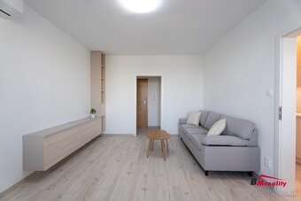 Moderný 3 izbový byt s dvoma balkónmi a klimatizáciou - 7