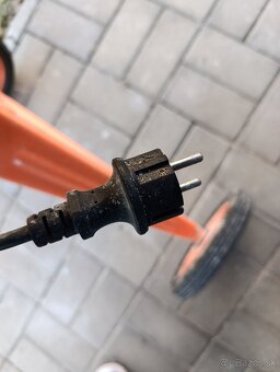 💪 Stavebná miešačka HECHT 2117 – ako nová. - 7