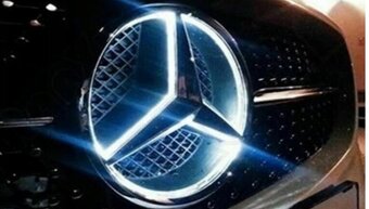 Predám masku/gril pre Mercedes W204 AMG C63 - 7