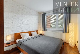 360° VR - Ponúkame na predaj pekný, 2i. byt v Starom Meste - - 7