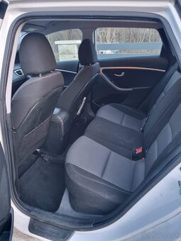 HYUNDAI i30 combi, 1,6 CRDi, 81 kW, r. 2014 - 7
