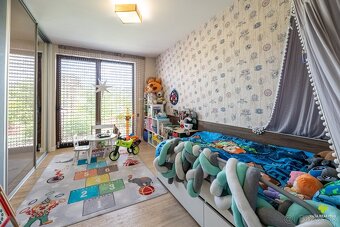 KOMPLETNE ZARIADENÝ 5 IZBOVÝ RODINNÝ DOM V PRIEVIDZI - 7