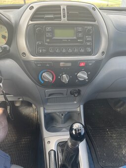 Toyota Rav 4 - 7