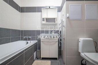 Predaj zrekonštruovaného slnečného 3-izbového bytu v... - 7