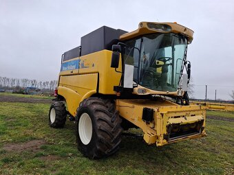 Predám kombajn New Holland CS 660 - 7