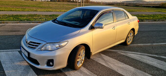 TOYOTA COROLLA 1,6L benzín - sedan - 2011 - 7