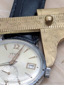 Predám funkčné Pánske náramkové hodinky VENUS 19 rubis SWISS - 7