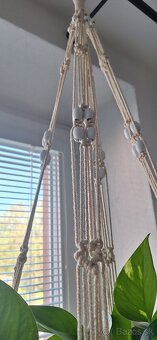 Predám macramé závesný košík na kvet - 7