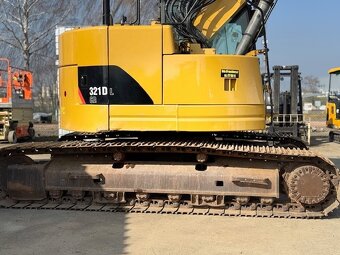 Pásový bagr CAT 321D - 7