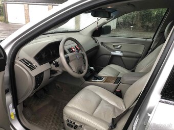 Volvo XC 90 - 7
