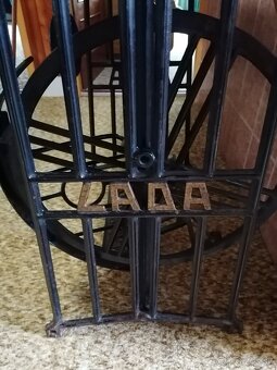 šijací stroj LADA - 7