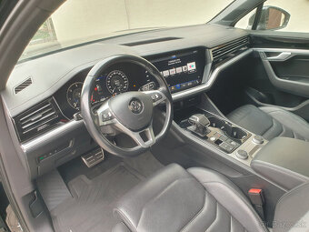 VW Touareg III CR 3.0 V6 TDI - 7