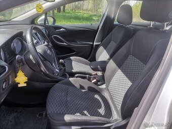 Opel Astra Sports Tourer Combi - 7