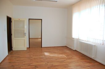 Kancelárske priestory v  budove na Sihoti ,Trenčín - 7