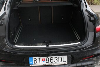 BMW X4 xDrive20i A/T - 7