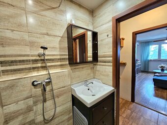 NA PRENÁJOM útulný 2 izb. byt v CENTRE Levíc - 7