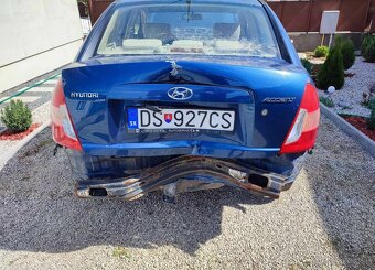 Hyundai Accent - 7