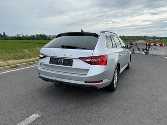 Škoda Superb Combi 2.0 TDI STYLE r.v. 2020 - 7