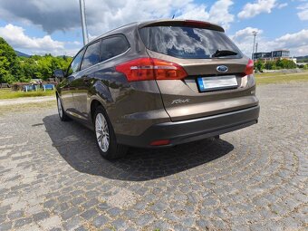 Ford Focus 1.6 Kombi - 7