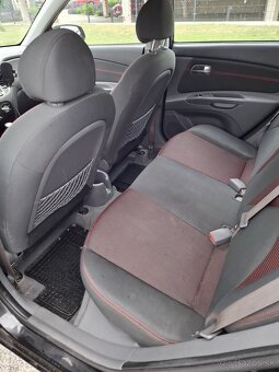 KIA Rio - 7