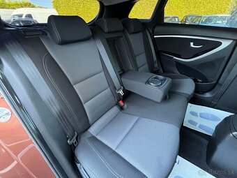 Hyundai i30 Hazel brown - 7
