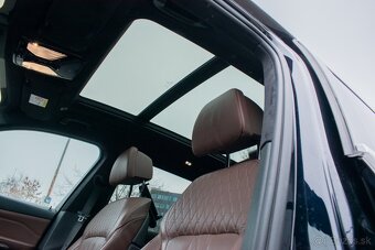 BMW X7 xDrive 30d M Paket Night Vision Laserlight 7 miest - 7