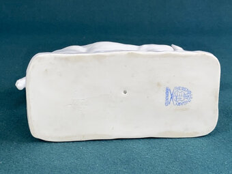 Porcelánová socha mladého býka - Taurus - 7