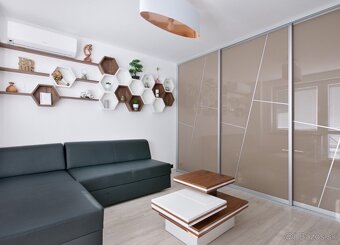 LUXUSNÝ 1-IZBOVÝ BYT S LODŽIOU - 7