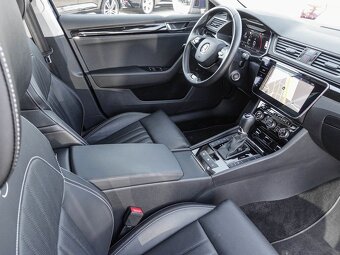 Skoda Superb Combi 2.0 TDI DSG Laurin & Klement - 7