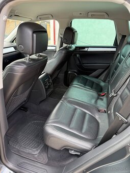 predám touareg 2 3.0 TDI 4 MOTION 180KW - 7