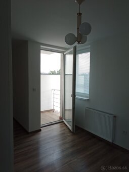 Prenajmem nový RD v obci Chor.Grob časť Čierna voda - 7