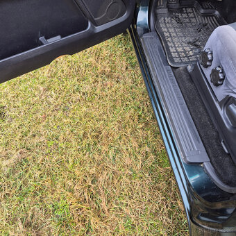 Mitsubishi Pajero 3,2 DID - 7