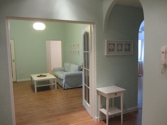 Byt s rozlohou 110 m² a 2 balkónmi v Starom Meste - 7