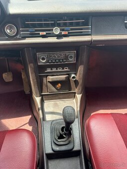 Mercedes W115 220d - 7