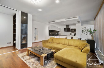 NA PREDAJ: Elegantný 2-izbový byt v Srdci Bratislavy - 7