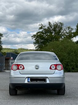 Volkswagen Passat B6 2.0 TDi - 7
