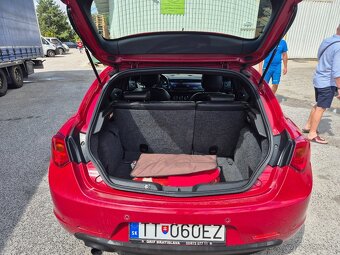 Predám Alfa Romeo Giulieta - 7