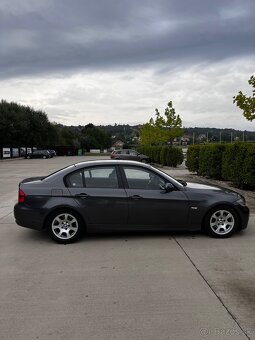 BMW E90 320d 120kW – Nová STK, xenóny, automat - 7