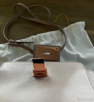 Staroružová kabelka Vivienne Westwood - 7