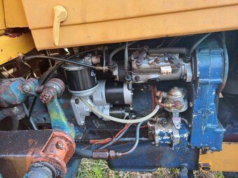 Kolesový nakladač tih 445 - 7