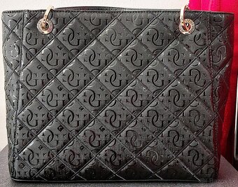 Predám kabelku zn. Guess - 7