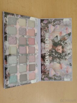 Paleta očných tieňov - 7