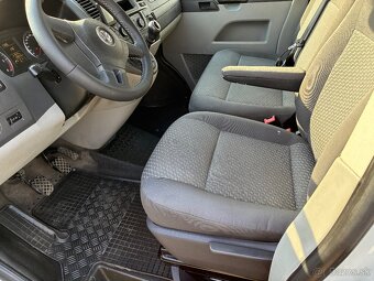 Volkswagen T5 2.0TDi - 7
