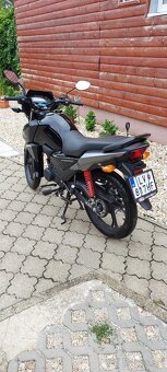 Honda 125 cbf - 7