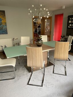Moderný stôl  + 6ks stoličiek - 7